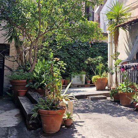 Apartment Myourhome Catania Bagian luar foto
