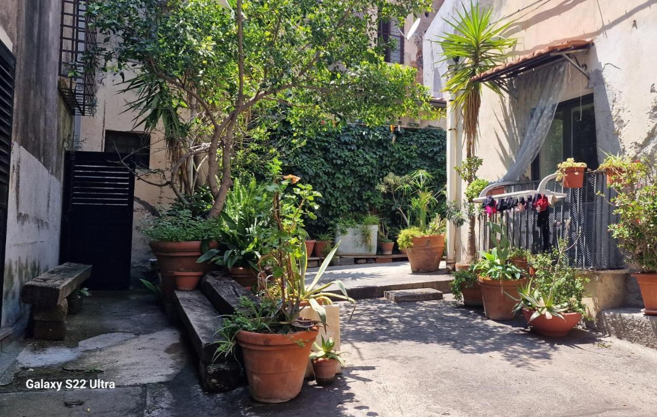 Apartment Myourhome Catania Bagian luar foto
